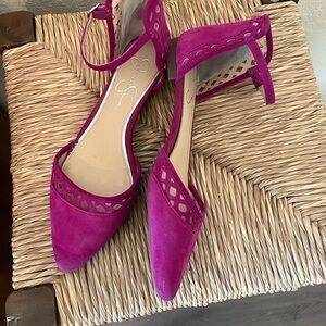 Jessica Simpson Magenta Zuka Cutout D’Orsay Flats